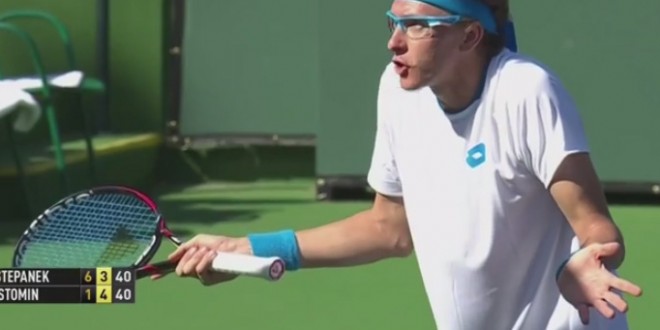 Clash entre le joueur de tennis Denis Istomin et un arbitre