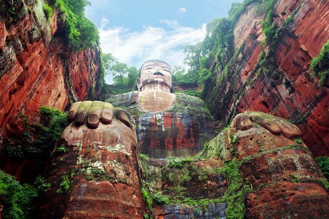 Grand Bouddha de Leshan en Chine 