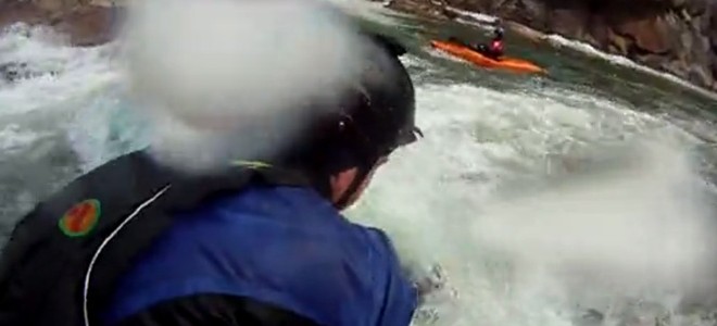 Le sauvetage d’un kayakiste