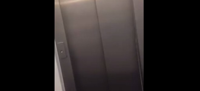 9 étudiants ivres bloqués dans un ascenseur