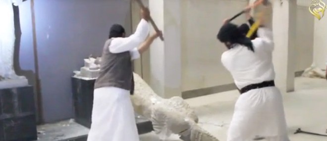 Des djihadistes saccagent le musée de Ninive en Irak