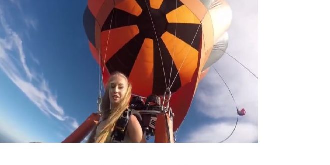 Un joli décolleté qui a décidé de prendre l’air en montgolfière !