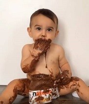 Vidéo :Ne jamais laisser un pot de Nutella seul avec un bébé !